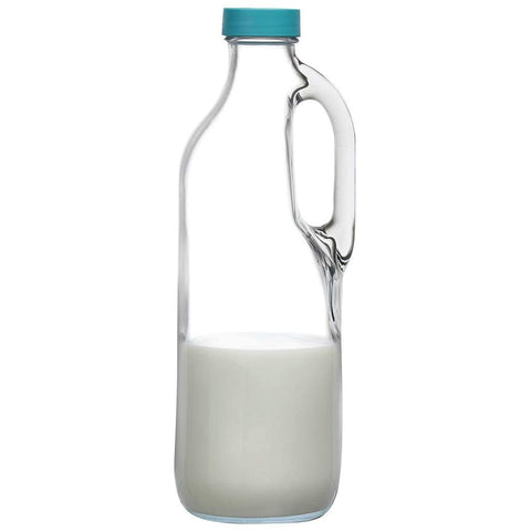 GLASS MONGER eco-friendly packaging for the pitcher set showcases recyclability.