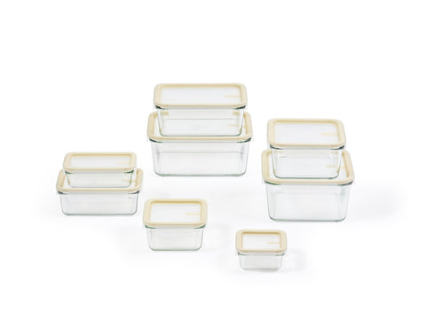 Glasslock Sens 16pcs rectangle-78oz container keeps bulk portions sealed and organized.