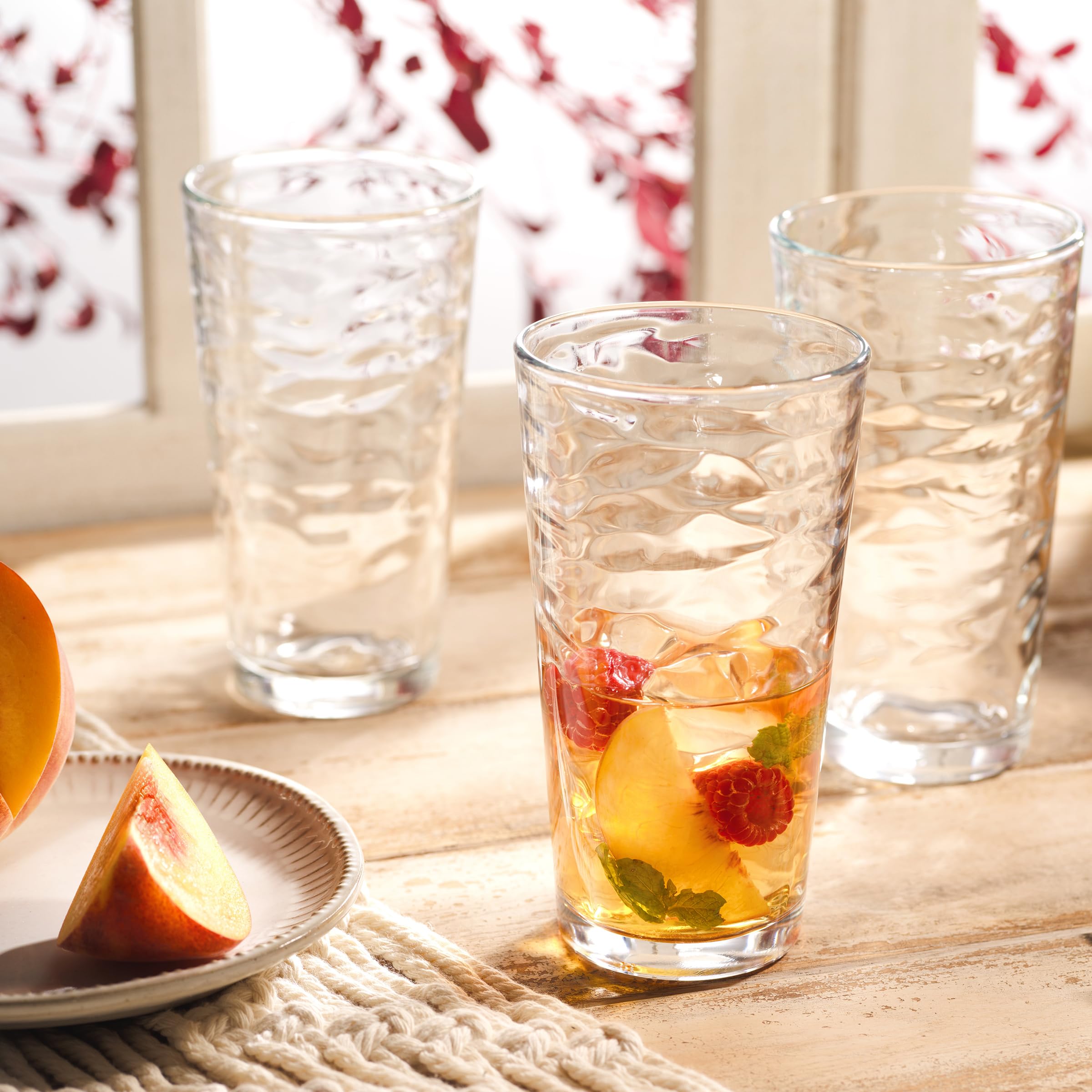 Glaver's 17oz highball glass with generous capacity for drinks