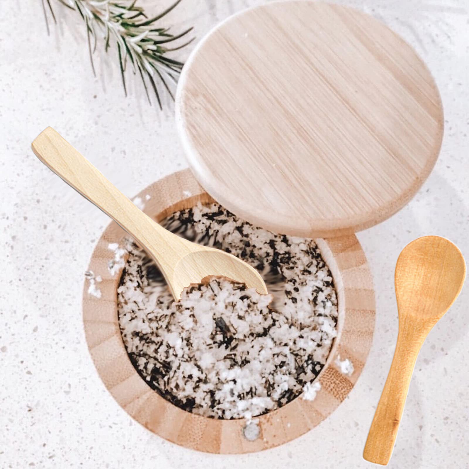 Gleihow spoons with bath salts for a relaxing self-care ritual