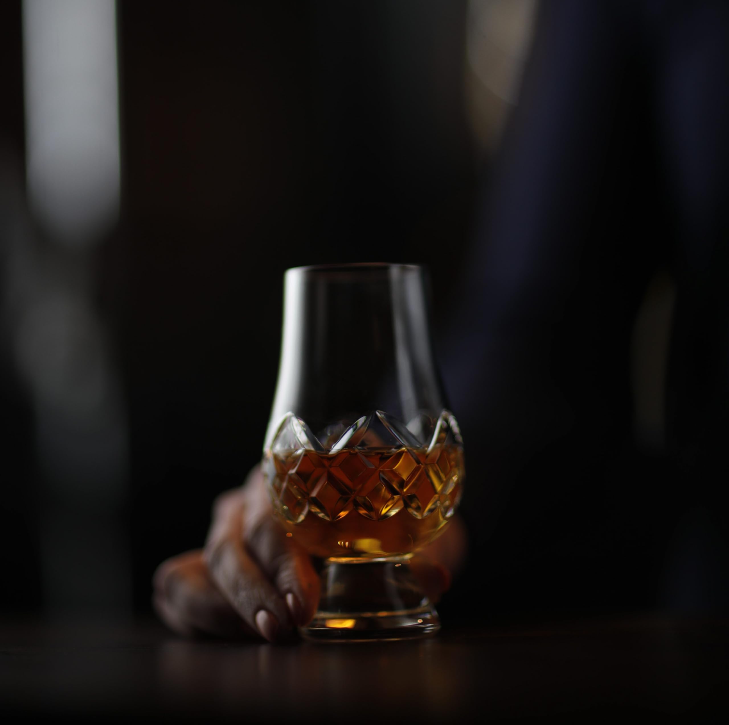 GLENCAIRN Cut Glass dishwasher-safe convenience for easy cleaning after tasting.