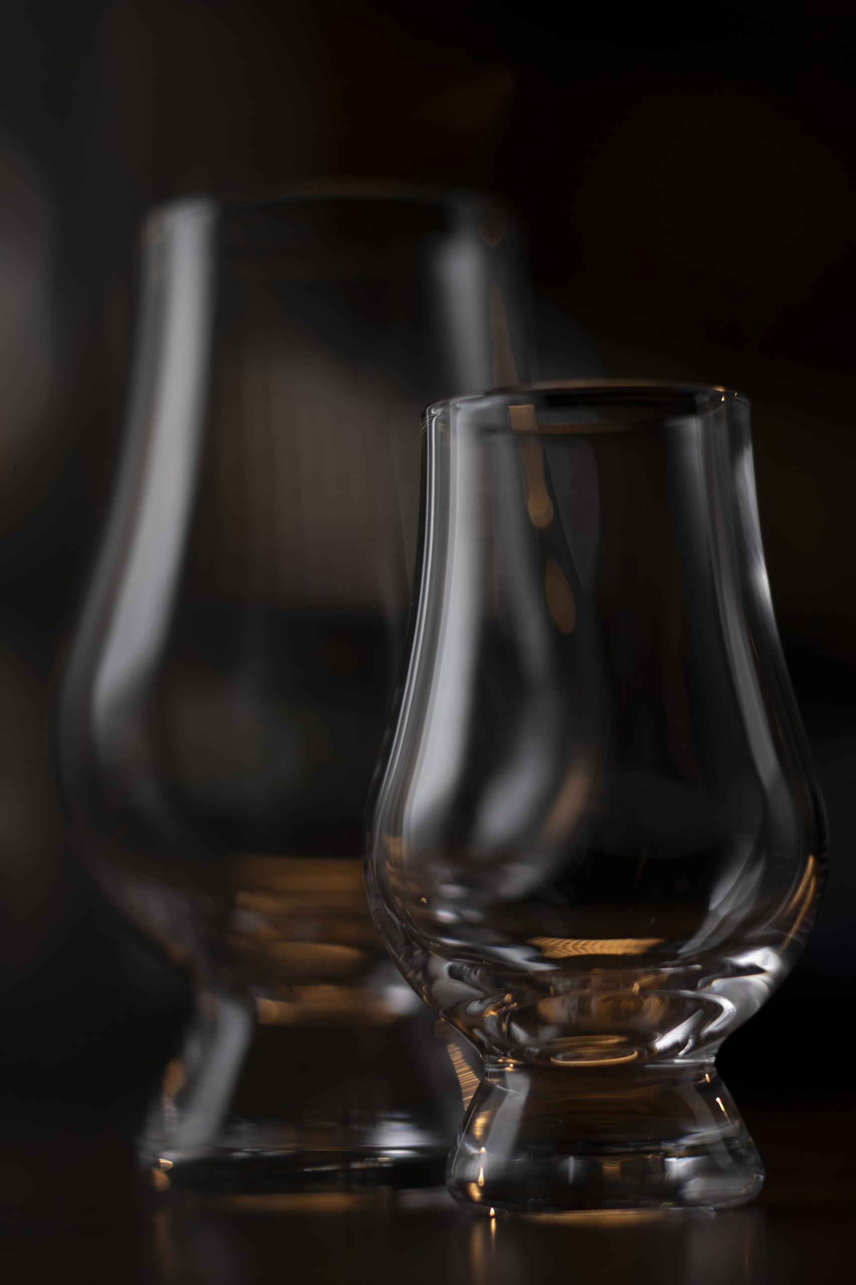 Glencairn Wee mini glass close-up showing crystal clarity and refined edges.