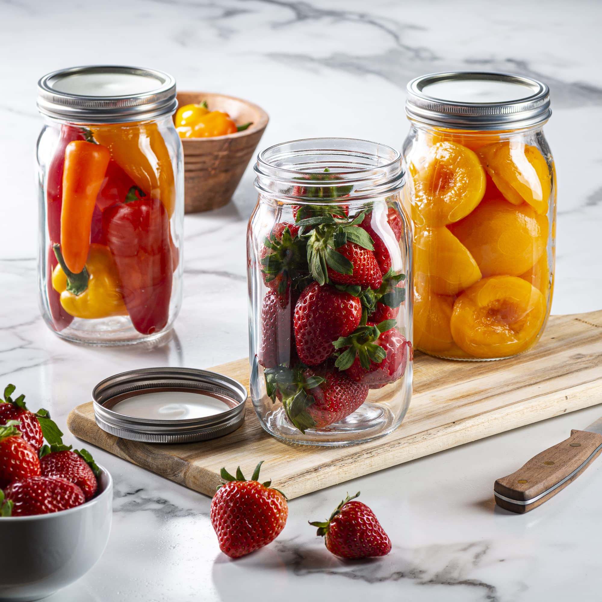 GLING mason jar lids and bands showcase leak-proof sealing for fresh preserves.