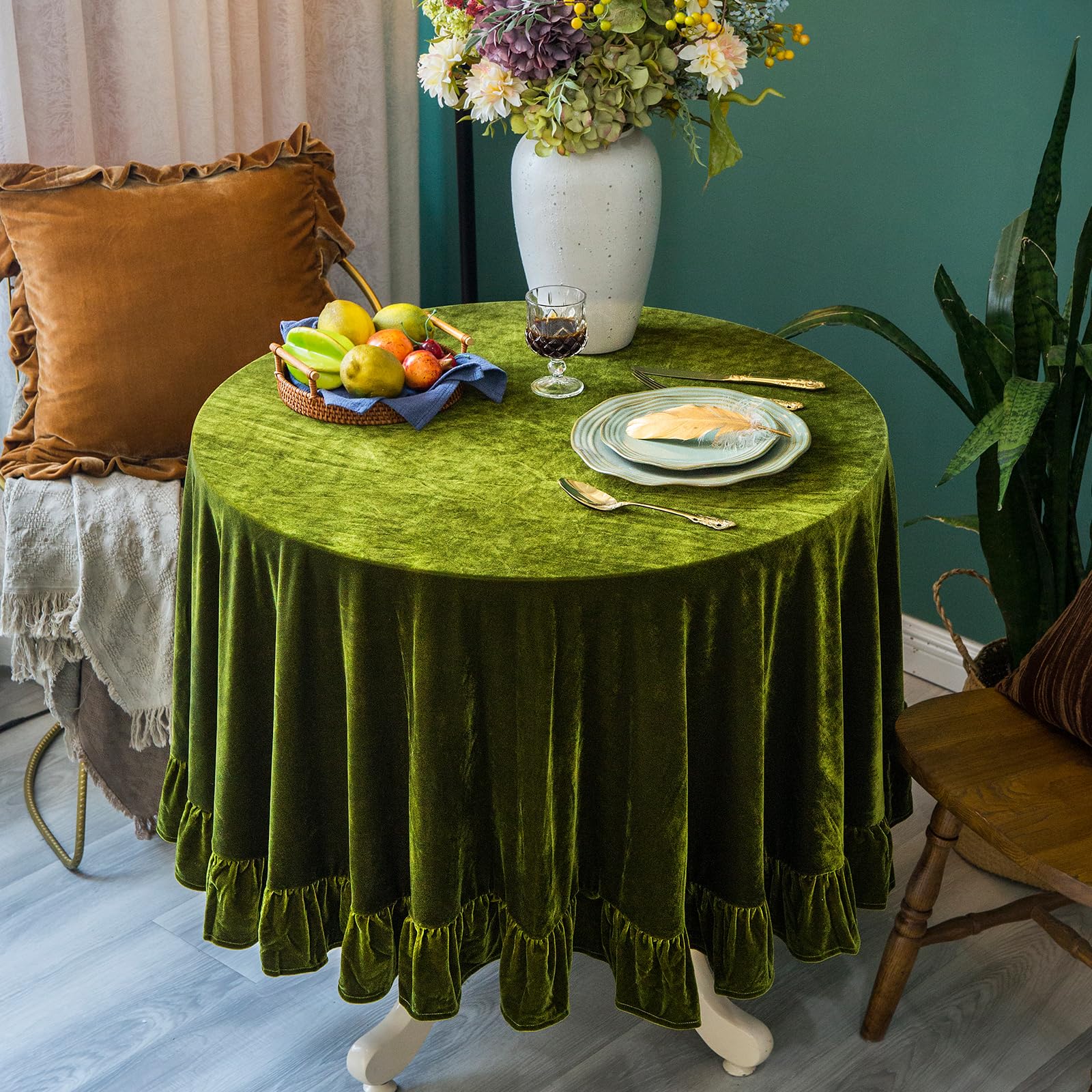 GLORY SEASON velvet tablecloth close-up texture showing rich depth and premium feel