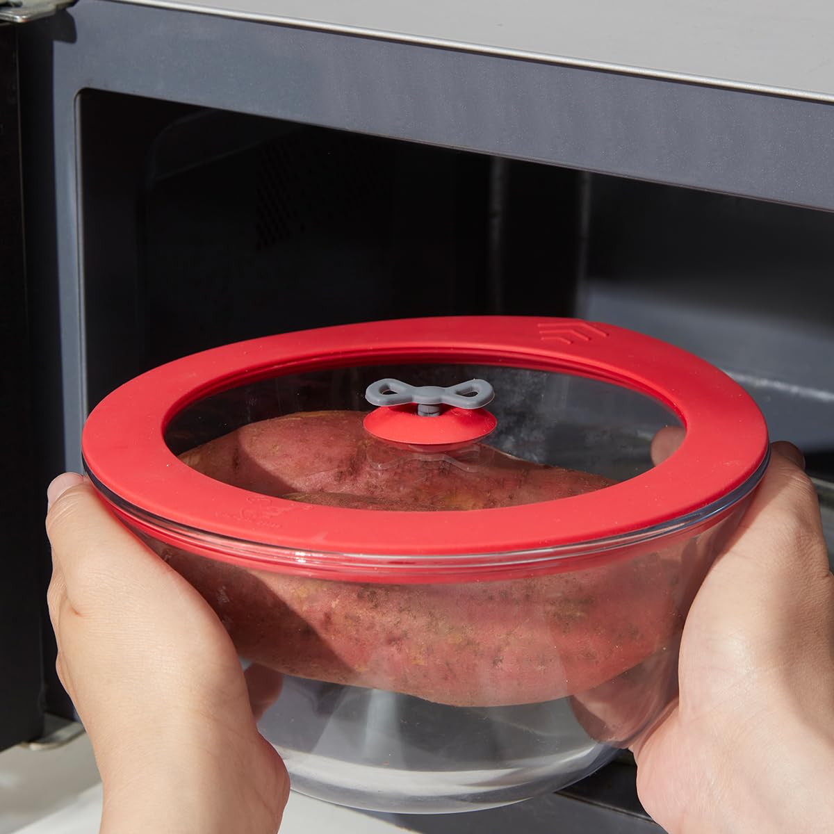 Glouglou Goose GGG dishwasher-safe lids withstand wide temperature range.