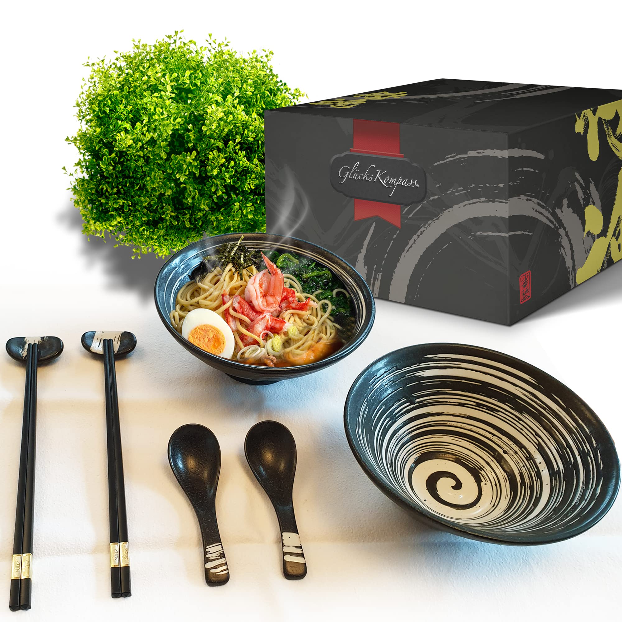 GlucksKompass ramen bowl with black-and-white swirl pattern, 8-inch diameter for generous servings.