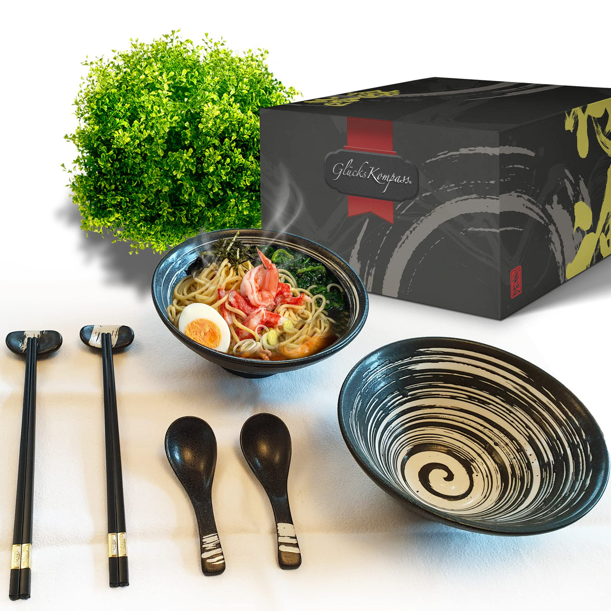 GlucksKompass ramen bowl with black-and-white swirl pattern, 8-inch diameter for generous servings.