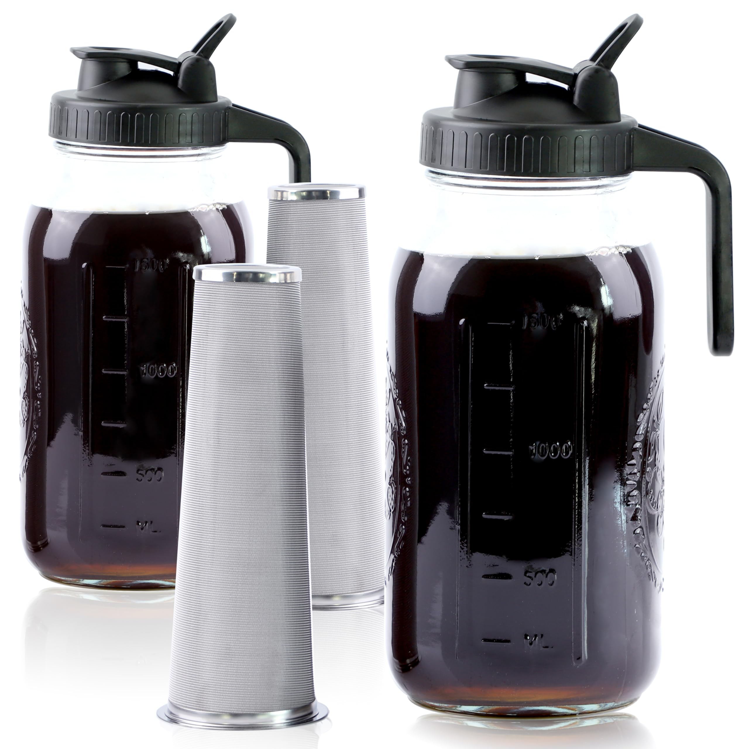 GMSWEET cold brew pitcher with pour spout lid for clean, drip-free servings.