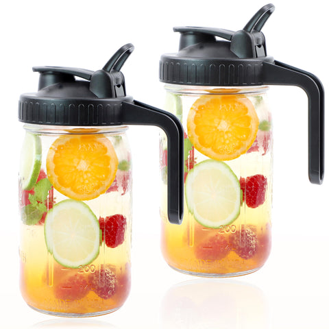GMSWEET Mason Jar Pitcher with Pour Spout shows smooth pour for iced drinks.