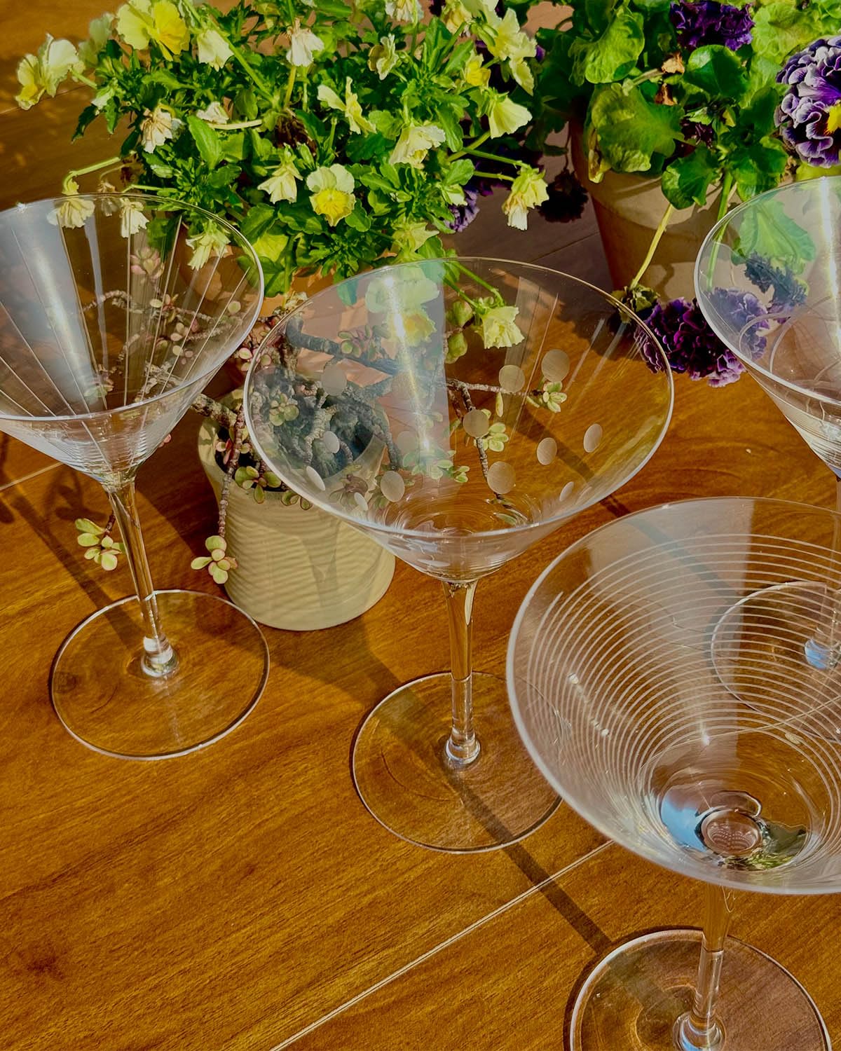 Gnimihz gift-ready set ideal for weddings, anniversaries, and housewarmings.