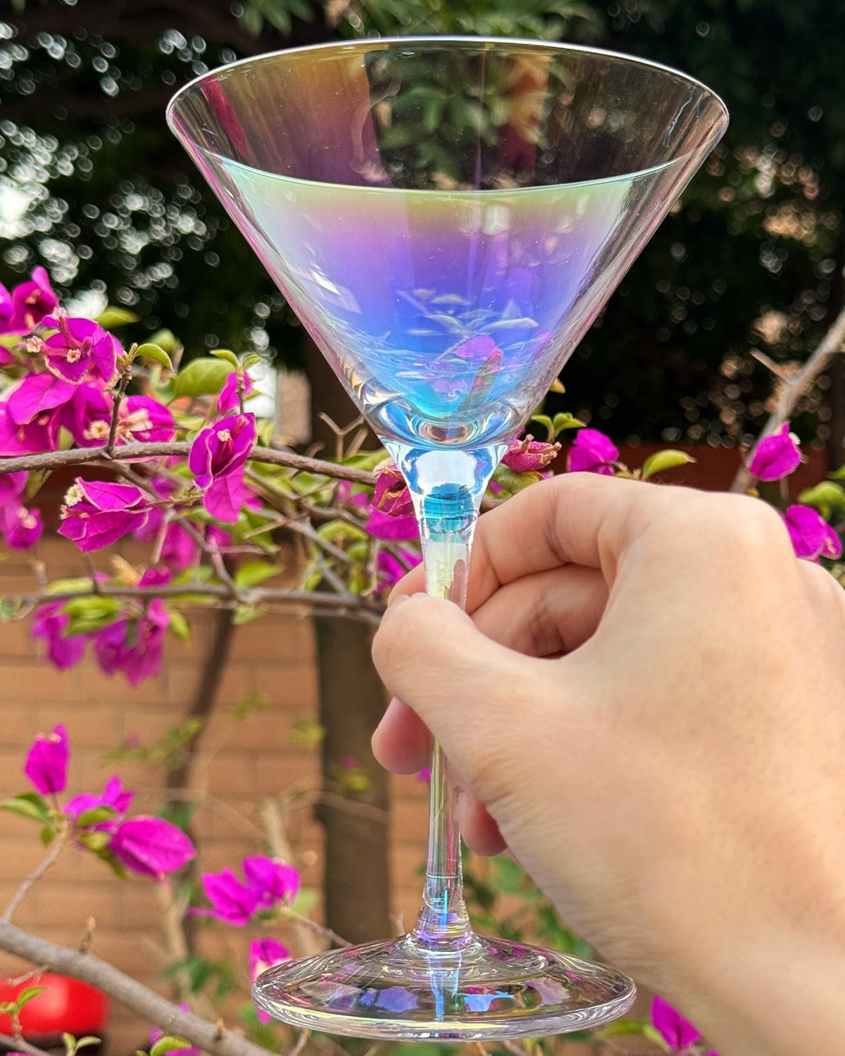 Gnimihz martini glasses ideal for Cosmopolitan and similar cocktails