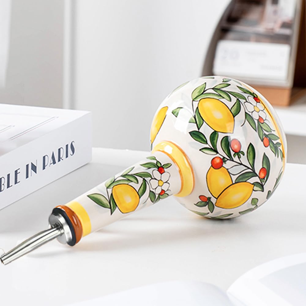 Gnlnkn gift-ready oil dispenser is a thoughtful décor and kitchen gift.