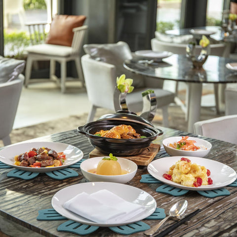 Goaste non-slip felt texture protects between pots and pans