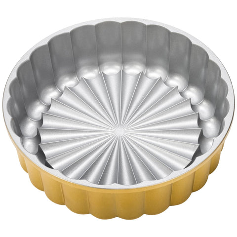 Goaste aluminium cake mold with titanium plating for long-lasting durability.