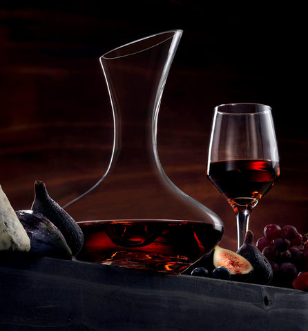 Godinger clear crystal decanter close-up highlighting craftsmanship and sparkle