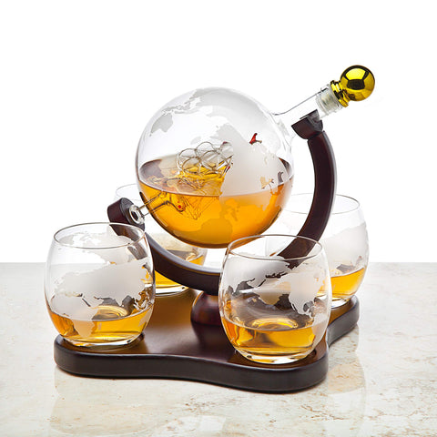 Godinger clear glass spirits set close-up highlights clarity.