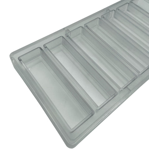 Goldbaking mold supports dark, milk, and white chocolate varieties