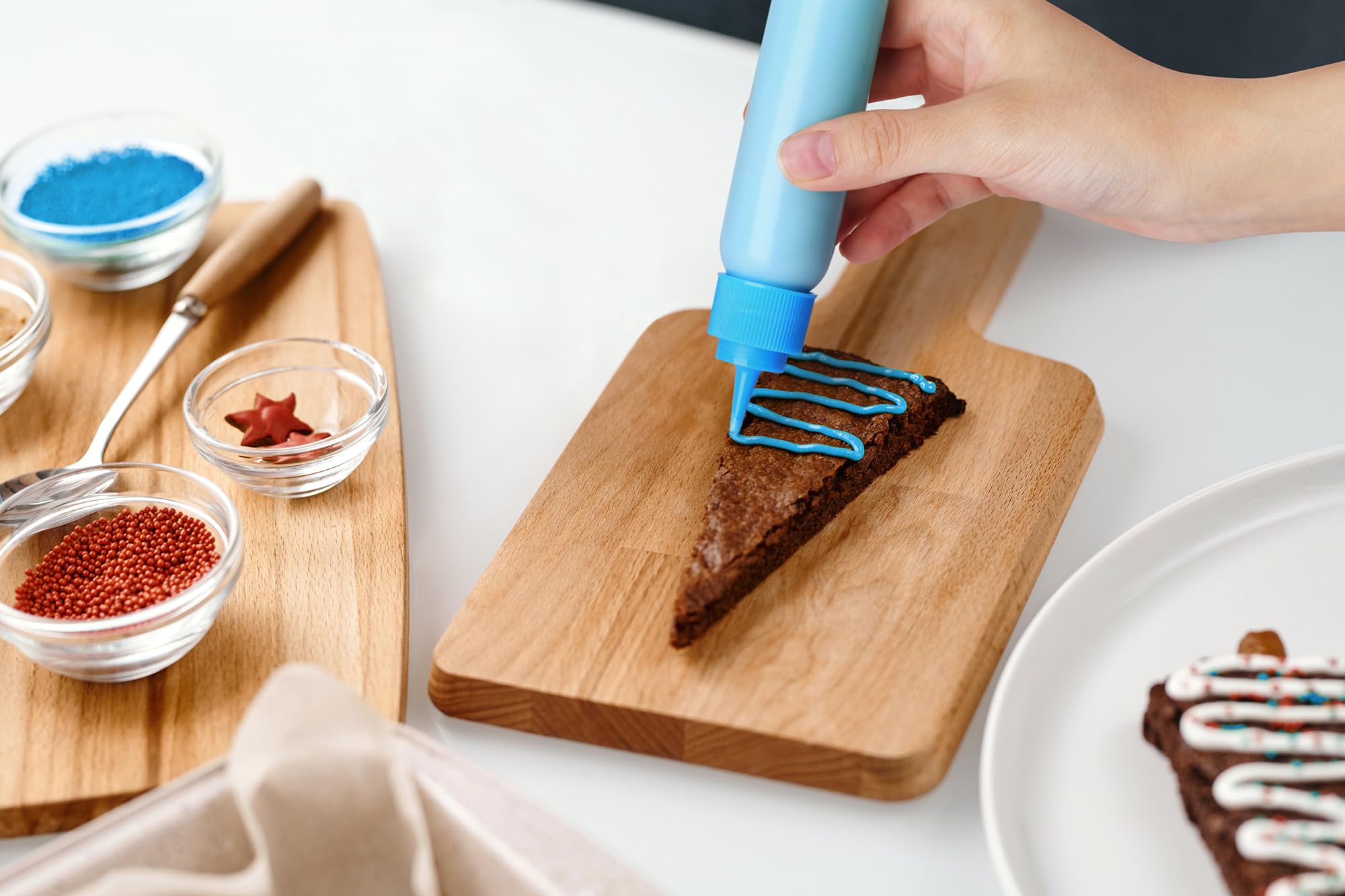 GOLOHO reusable storage bag keeps bottles organized and eco-friendly.