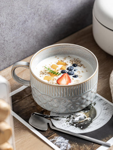 Gomakren dishwasher-safe dinnerware makes cleanup simple after meals.