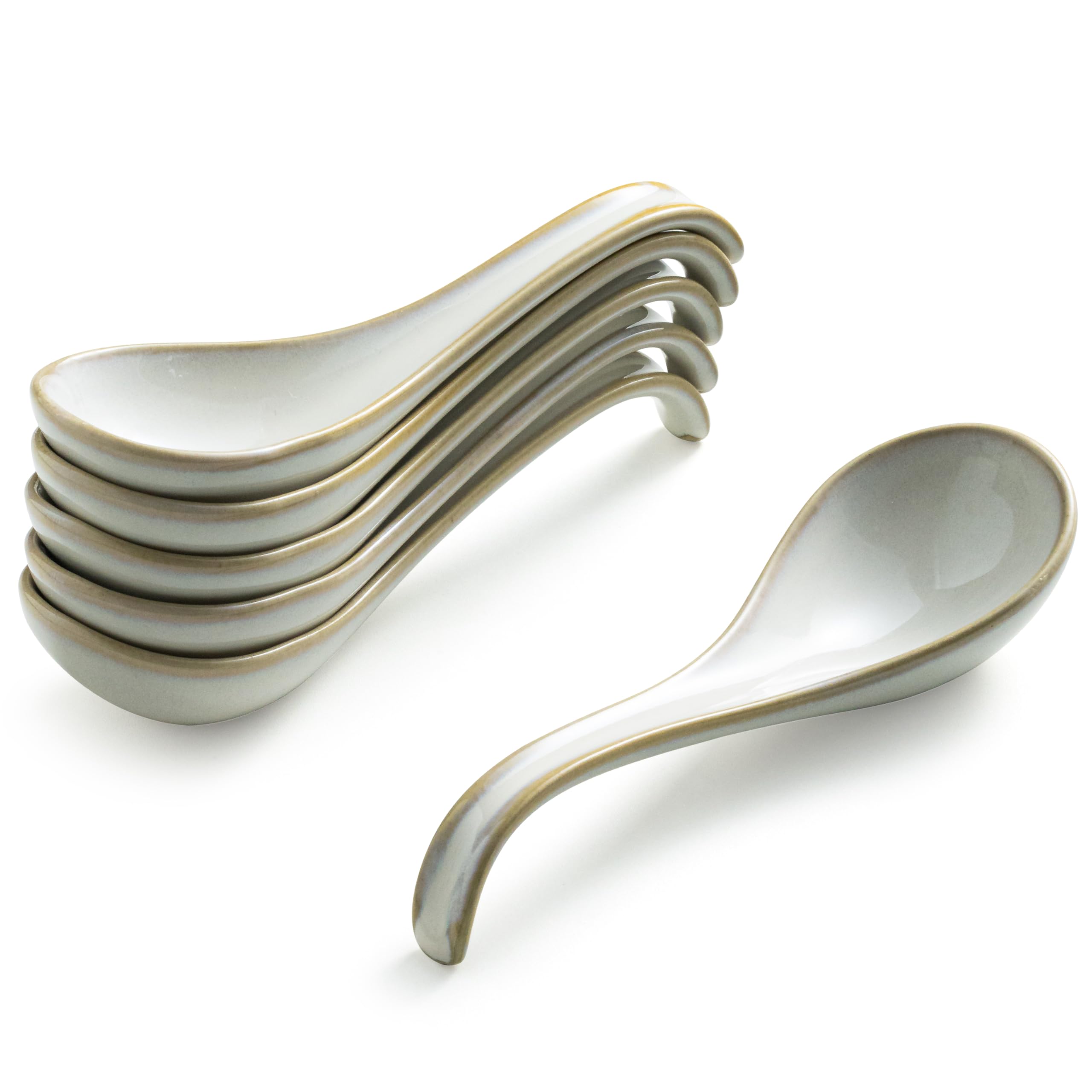 Gomakren spoon close-up showing ergonomic 6.57-inch oval head for comfortable bites.