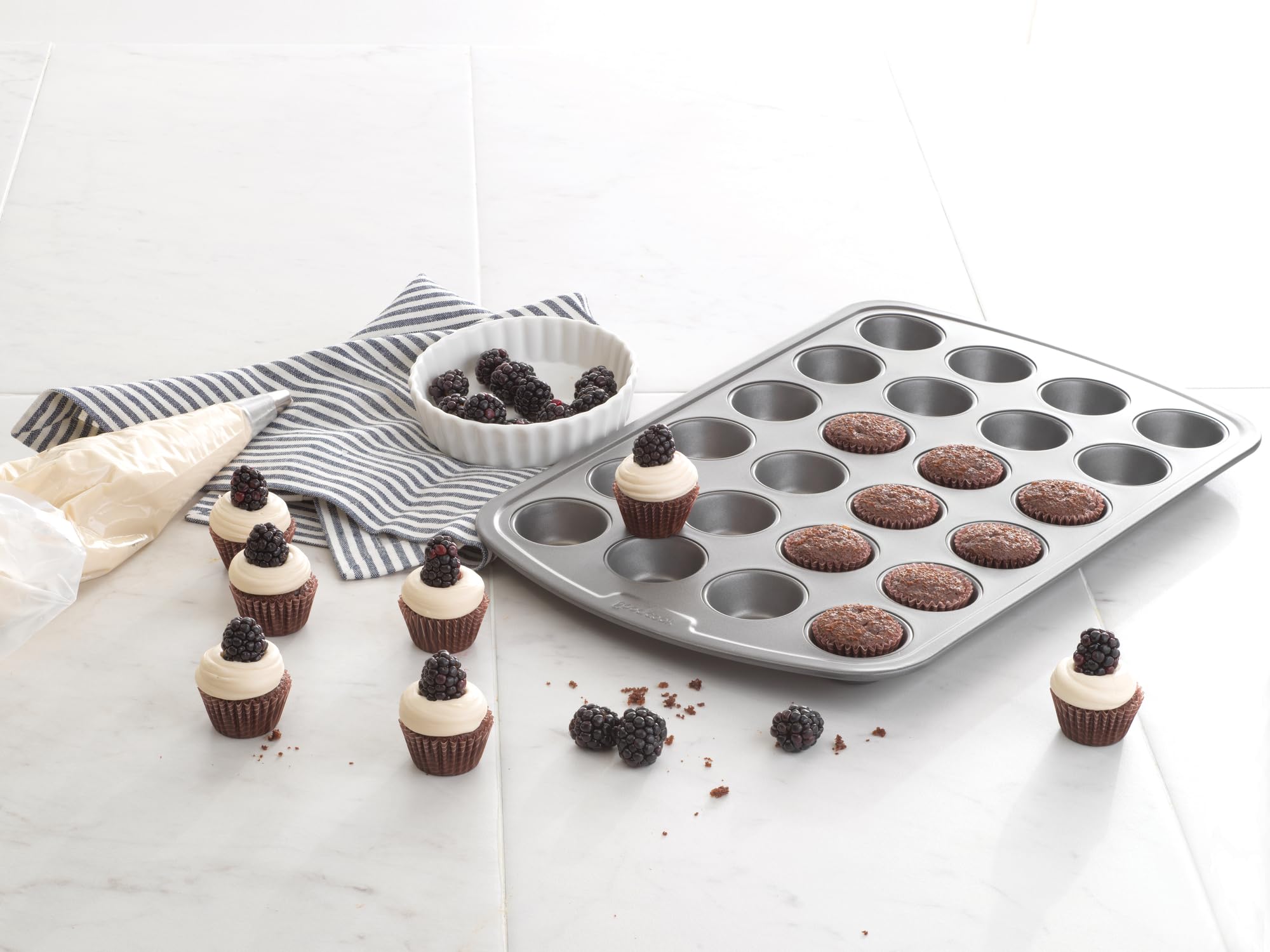 GoodCook nonstick coating ensures mess-free release without liners.