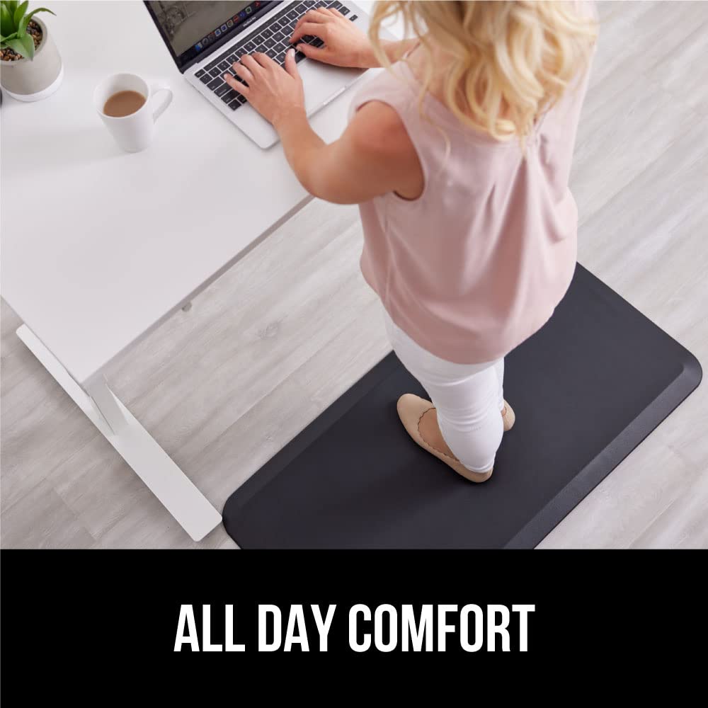 Gorilla Grip scratch-resistant topside withstands daily kitchen use