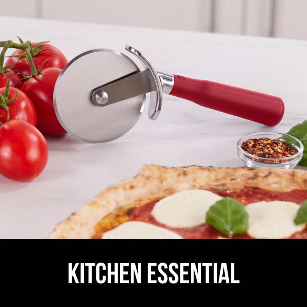 Gorilla Grip versatile kitchen slicer suitable for lasagna and pastries.