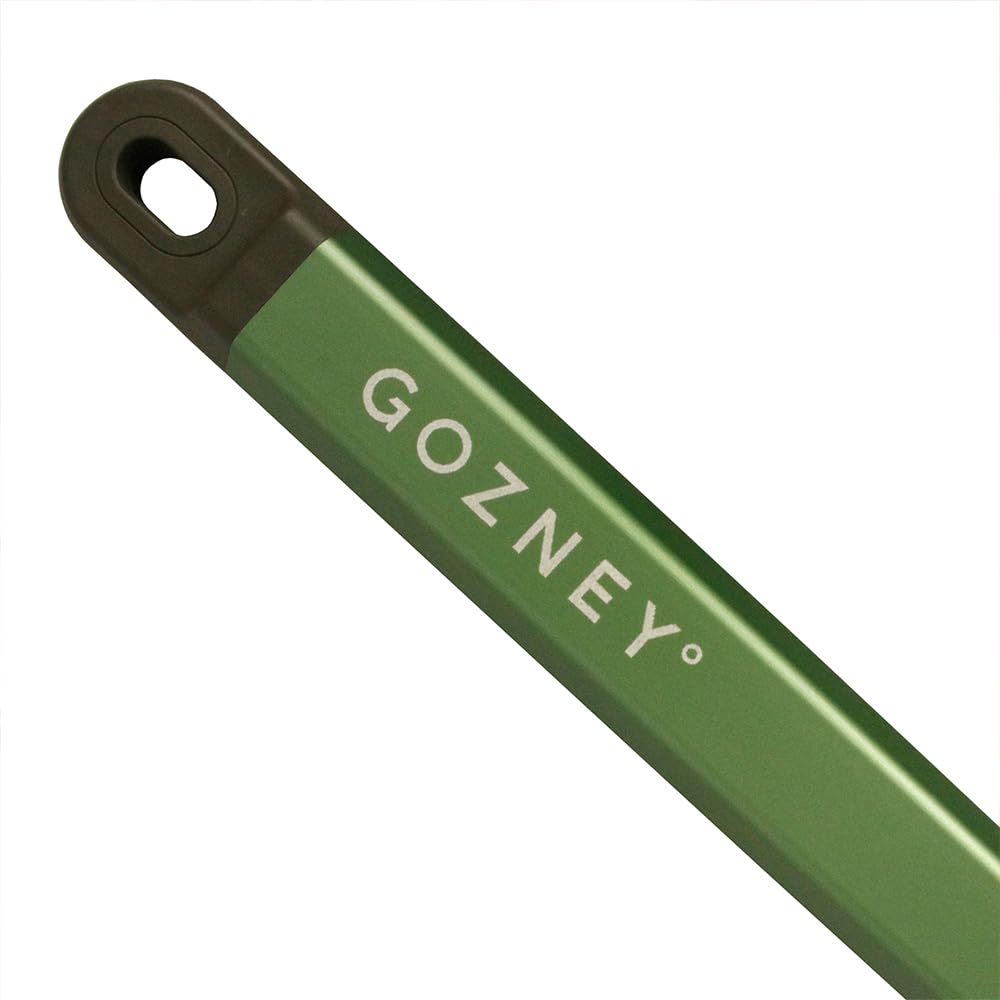 Gozney Pro Placement Peel aluminum handle provides lightweight comfort and responsive control.