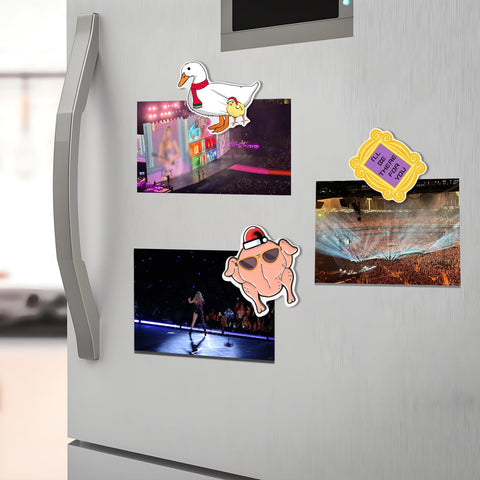 GOZOLA Friends magnets Quote bubble detail highlights fan-inspired decor and reminders.