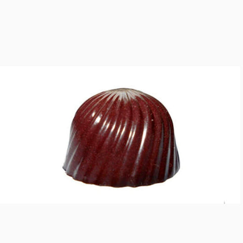 Grainrain mold cavity 2.8 cm cubes ideal for portioned chocolates.