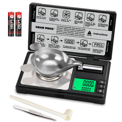 GRAM PRES high-precision scale with flip cover for portable weighing on the go.