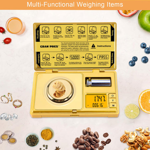 GRAM PRES protective ABS flip cover shields the weighing pan during transport
