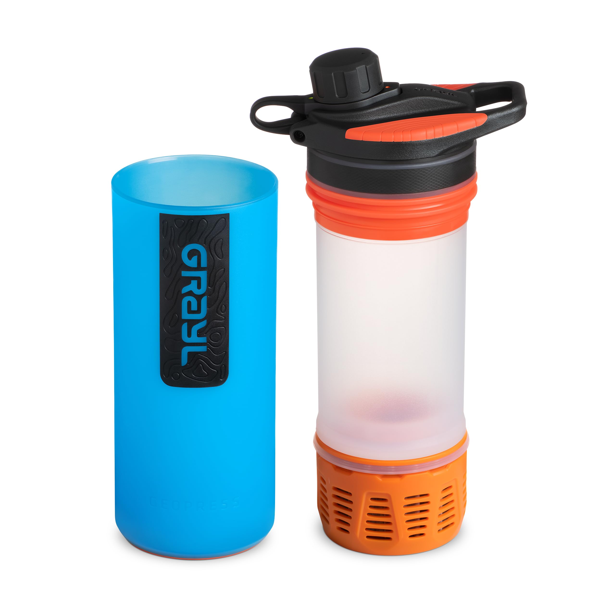 GRAYL GeoPress Bali Blue purifying water with quick pour during hike