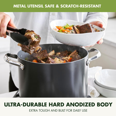 Glass lid with clear view over simmering meal.
