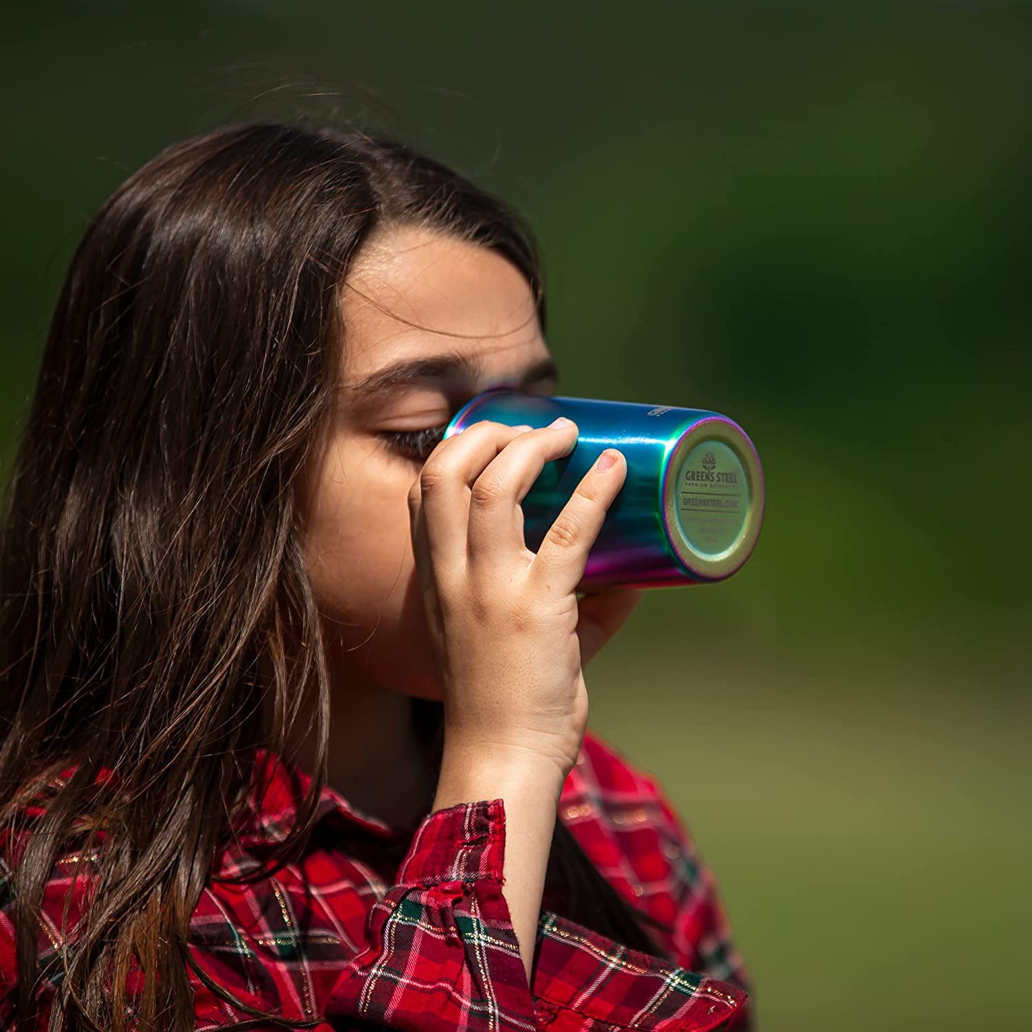 Greens Steel 4-pack rainbow tumblers portable and space-saving.