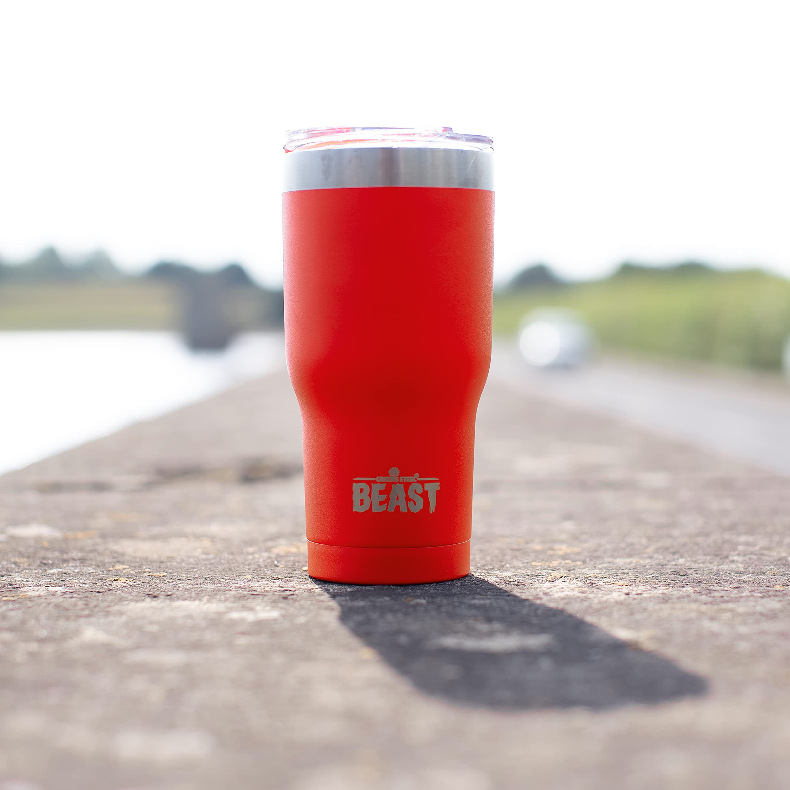 Greens Steel Beast Ladybug Red lid close-up showing splash-proof closure