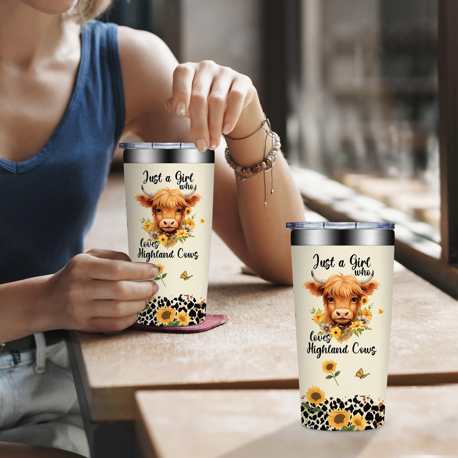 Grifarny Highland Cow tumbler showcases a charming Highlands design