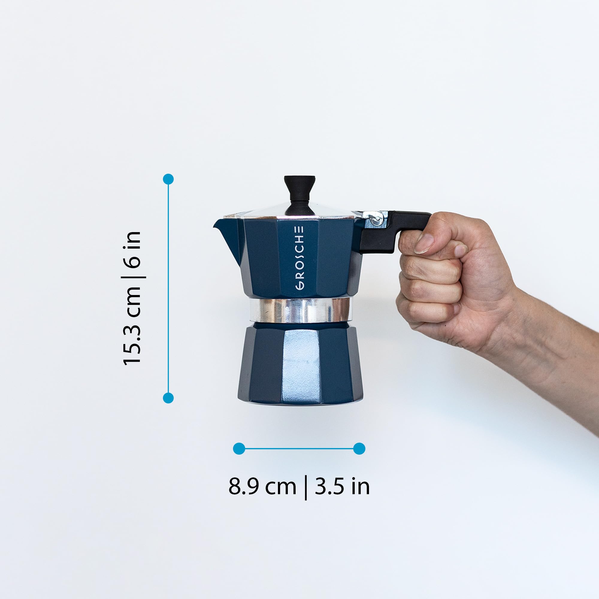 GROSCHE Milano blue spout pours a smooth moka coffee.