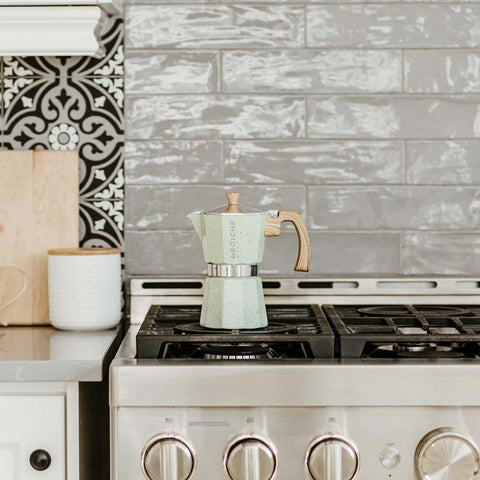 GROSCHE Milano Moka Pot brews six espresso cups at once