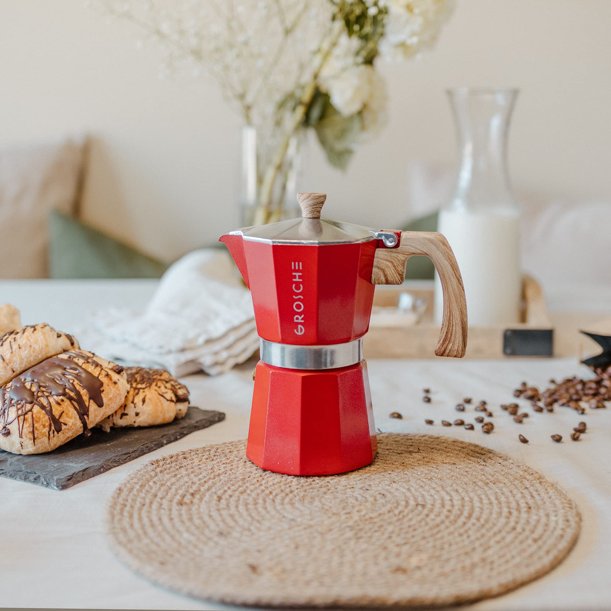 GROSCHE Milano 3-cup red stovetop espresso maker handle close-up for safe grip