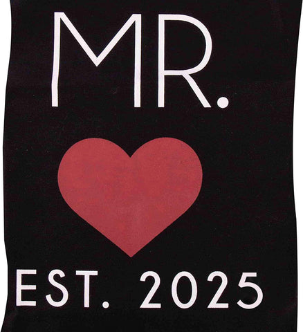 GSM Brands newlyweds aprons ideal for wedding showers and first home meals.