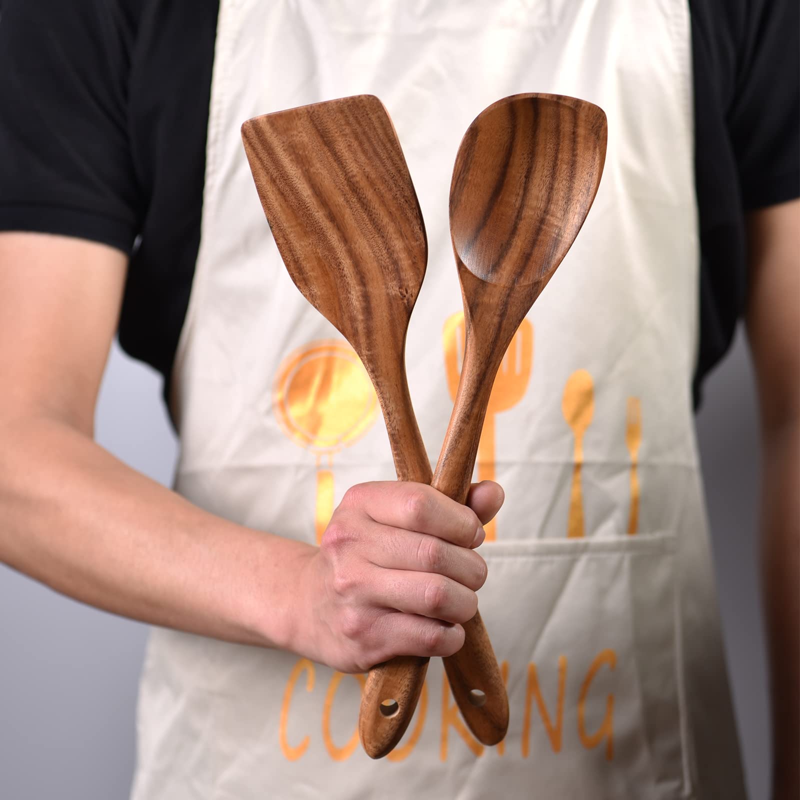 Gudamaye corner spoon fits tight pans for precise stirring and scraping