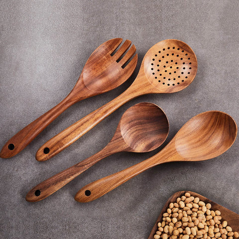 Gudamaye spaghetti server lifting pasta with minimal clinging.