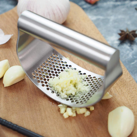 GuDoQi included brush and scraper simplify cleaning tasks.