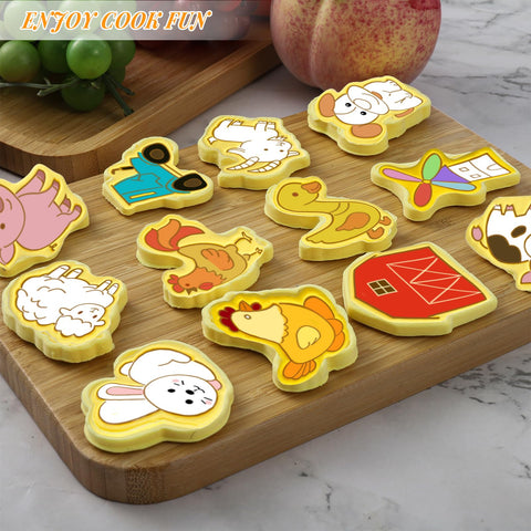 Guiqulai rooster-shaped cutter for festive farm themed cookies.
