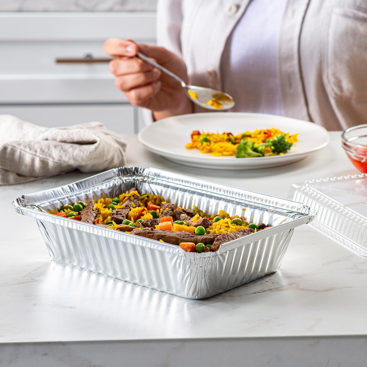 GUSTO 8x5 foil pans suit baking casseroles evenly and simplifying cleanup after meals.