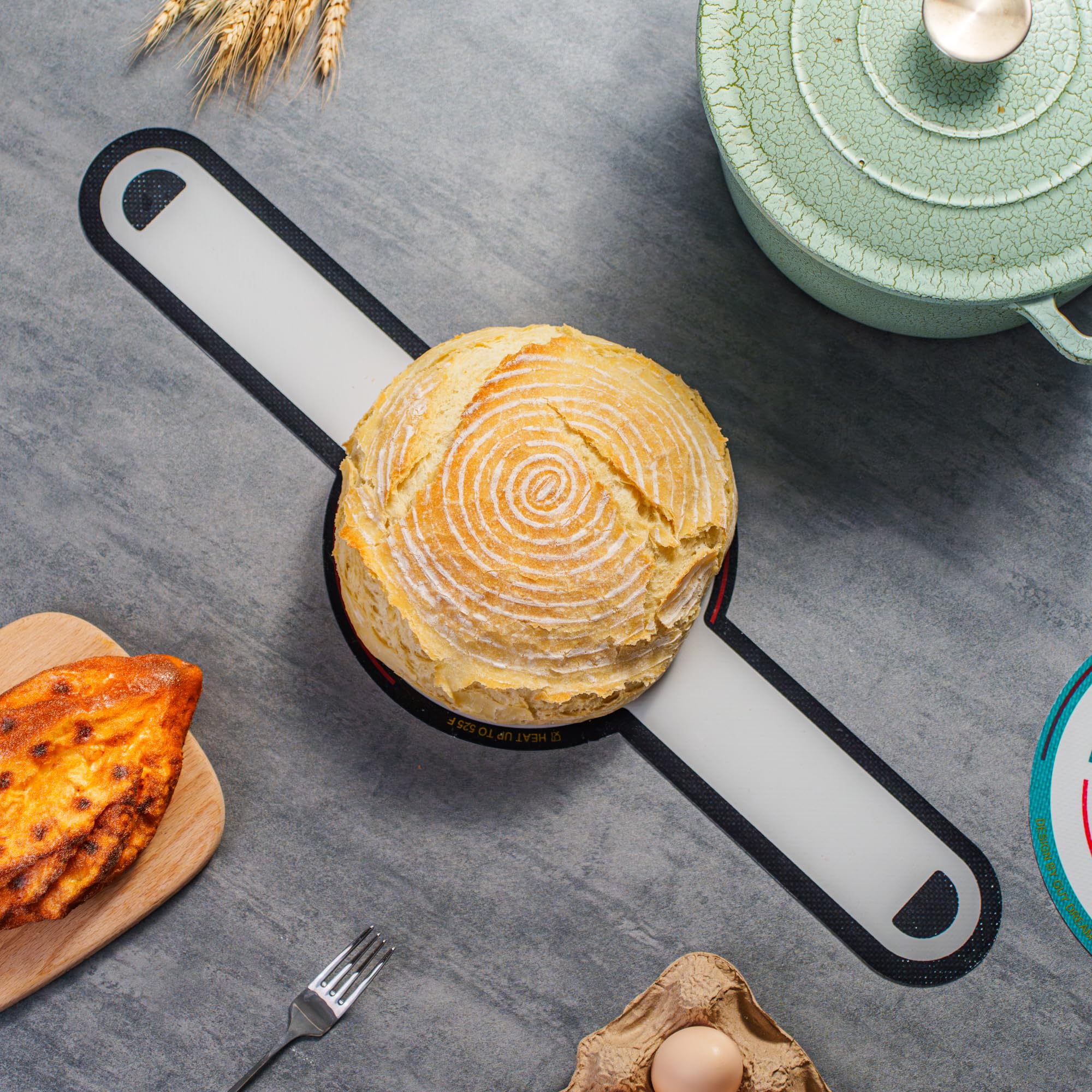 GUY.DRE.MAT is dishwasher-safe for quick, stain-resistant cleaning.