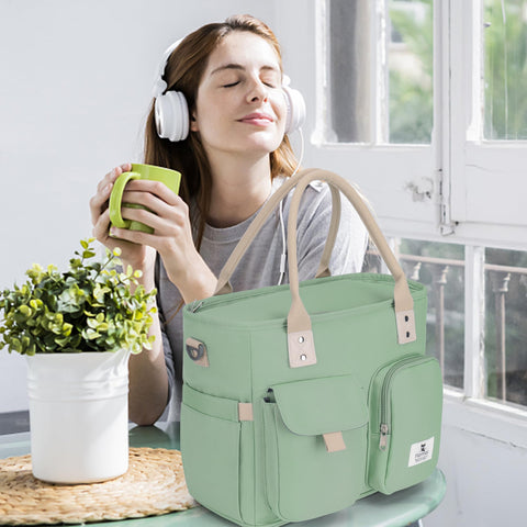 Hafmall bag side pocket and ends for bottles and tissues.