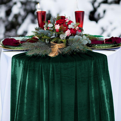 Hahuho wrinkle-resistant velvet keeps a crisp table look.