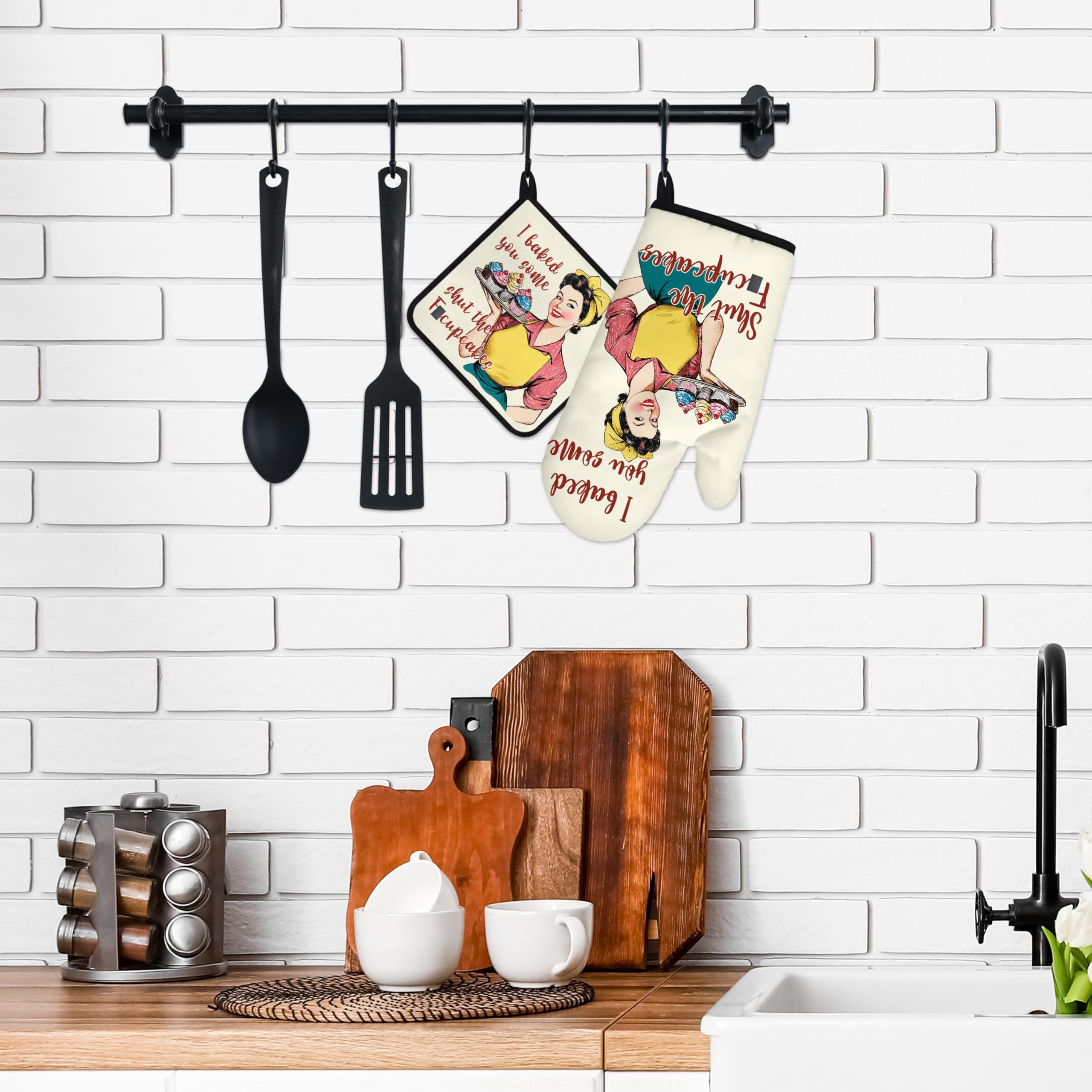 HAISUKA housewarming gift kitchen accessories, a practical and playful present.